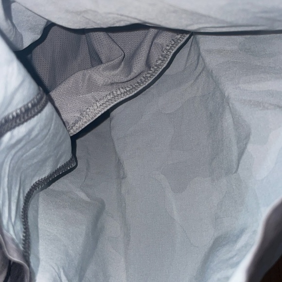 Camouflage women’s shorts athletic workout shorts size medium - Picture 4 of 5